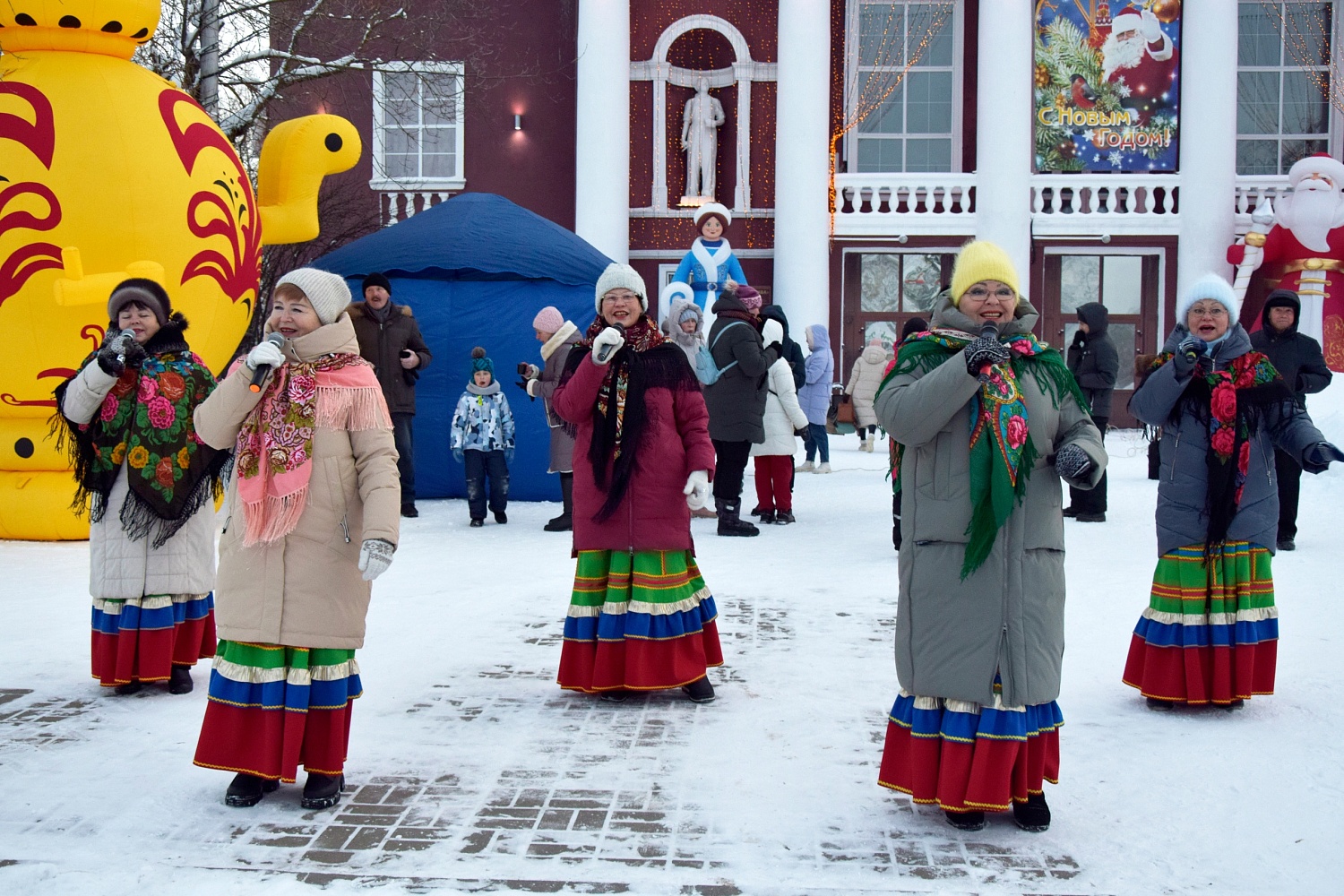Праздников много не бывает!
